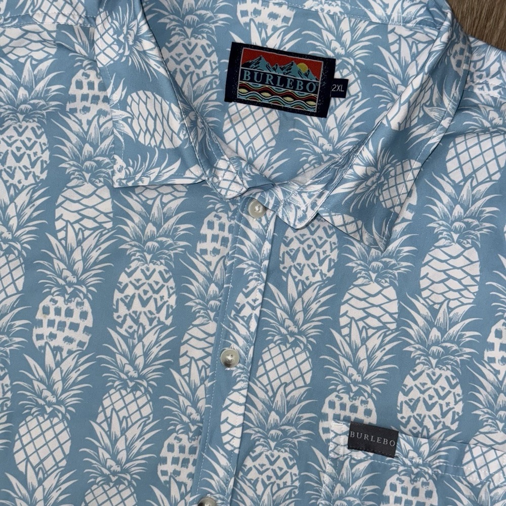 Burlebo Performance Short Sleeve Button Up Shirt Men's 2XL Blue White Pineapples